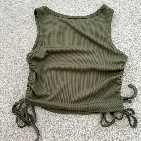 Shein Tank Top - Picture 2 of 5